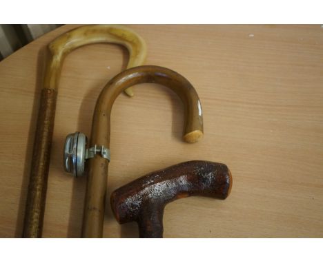 3x Vintage walking sticks