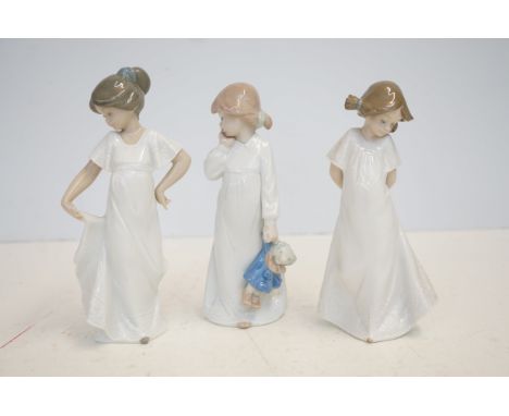 Set of 3 Nao figures 1108, 1109 &amp; 1110