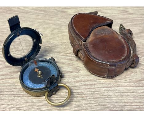 WWI Verner's Pattern VIII Compass with leather pouch. F-L No. 90064 1917.