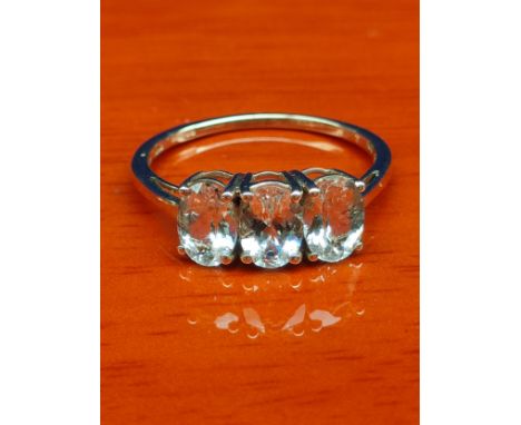 10ct Rose Gold ladies ring set with three clear gem stones. [Ring size R] [2.01Grams] 