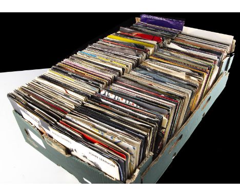 7" Singles, approximately four hundred 7" Singles of mainly 1970s and 1980s Pop with artists including George Harrison, Paul 