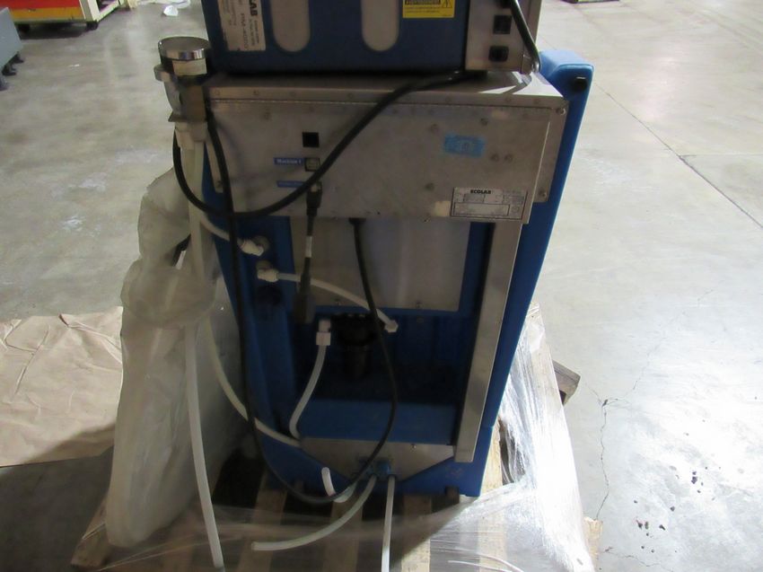 Unused Ecolab Advanced Laundry Control System Model PM4000, Serial No