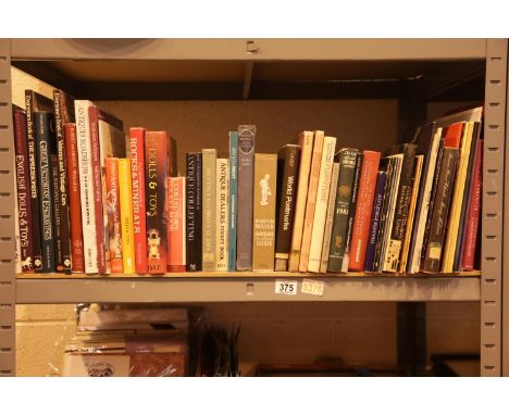 Shelf of collectors reference books with some Sothebys catalogues. Not available for in-house P&amp;P. 