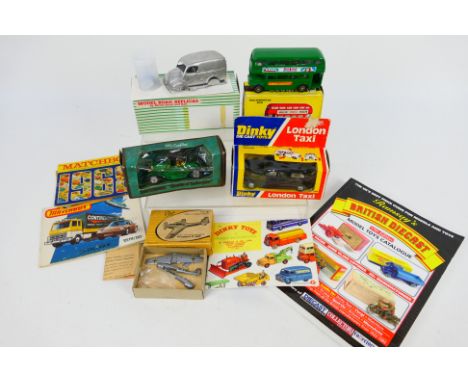 Dinky - Budgie - Busch - Model Road Replicas - 5 x boxed models including Routemaster bus in green # 236, unmake kit model Fo