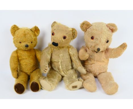Merrythought, Other - 3 x vintage mohair bears - Two of the three bears are straw filled. Two Bears are unknown makers, as th