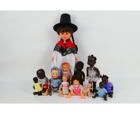 Roddy - A group of vinyl, plastic and composition unboxed vintage Roddy dolls in a variety of sizes. Lot includes a 12" hard 