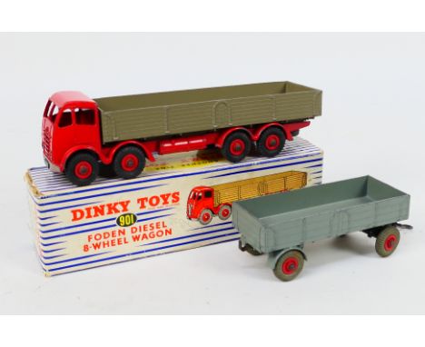 Dinky - A boxed Foden Diesel 8 Wheel Wagon # 901 with an unboxed trailer # 551. The models appear in Good condition with some