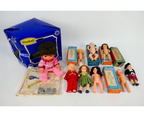 Roddy - Bluebell -  A group of mainly boxed vinyl, and plastic vintage dolls in a variety of sizes. Lot includes a boxed Blue