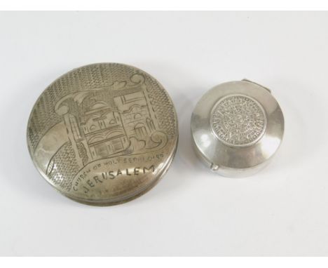 COMPACT ETC. An 830 standard silver Jerusalem powder compact (repair to hinge) & a Mexican silver pill box.  Please note that