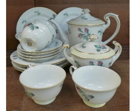 A four setting Fuji china tea service, marked made in occupied Japan, lacking cream