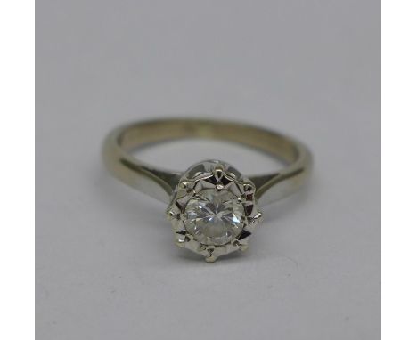 An 18ct white gold, diamond solitaire ring, approximately 0.4 carat diamond weight, 3g, K