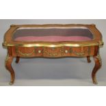 A LOUIS XVITH STYLE KINGWOOD AND ORMOLU TABLE VITRINE with glass top. 3ft 7ins long x 2ft 1ins
