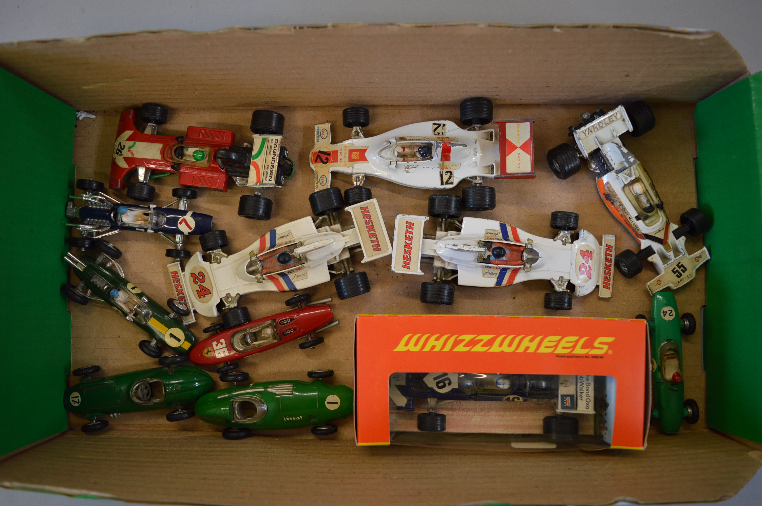 12 x racing cars, including boxed Whizzwheels 150 Surtees TS 9 F1