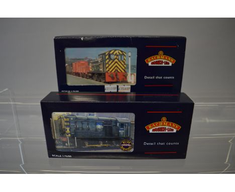 OO gauge. Two Bachmann Diesel Shunters: 32-110 08 Diesel Shunter 13029 BR Black Early Crest; 31-337 04 Diesel Shunter D 2280 