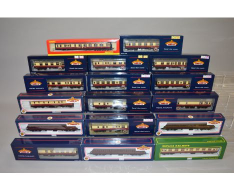 OO gauge. 17 x assorted coaches: 12 x Bachmann BR Mk 1 Crimson & Cream; Hornby 12 weeh 68 Restaurant Car Crimson & Cream; Rep
