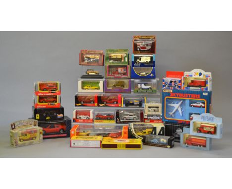 A mixed group of diecast models by Hot Wheels, Matchbox, Lledo, Bburago and others, including twenty Cararama 1:43 scale diec