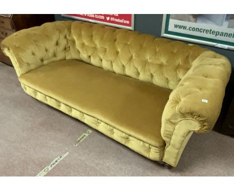 VICTORIAN BUTTON BACK CHESTERFIELD SOFA, UPHOLSTERED. 28"(H), 75"(W) x 35"(D)