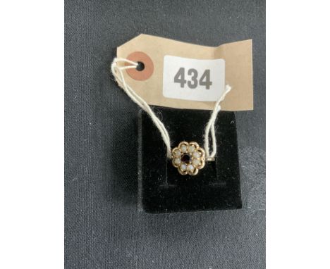 GOLD RUBY AND PEARL CLUSTER RING 2.96G