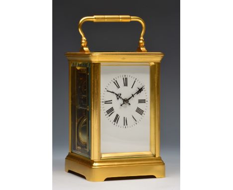 A French carriage clock with white enamel Roman dial, silvered platform lever escapement and Grande Sonnerie movement strikin