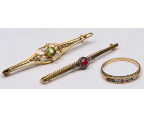 9ct gold ring with coloured stone setting together with a bar brooch with stylised peridot and pearl setting and a further ba