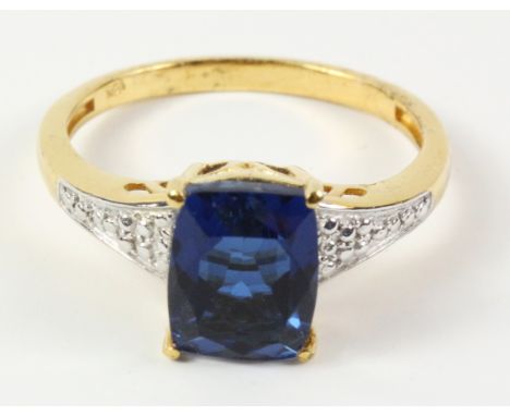 Blue topaz silver-gilt ring stamped 925   Condition Report   Click here for further images, condition, auction times & delive