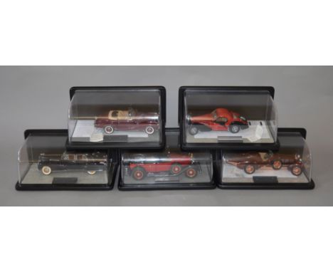 5 x Franklin Mint 1:12 scale model cars. 1935 Mercedes 770, 1936 Bugatti 57, 1924 Hispano-Sulsa Tulipwood, 1941 Cadillac sixt