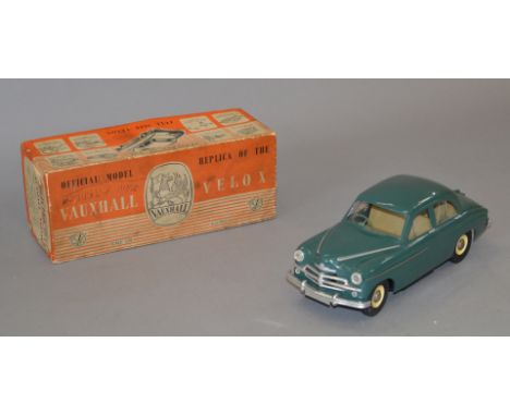 Victory Industries.1/18 scale. Vauxhall Velox. In good overall condition. Clean battery compartment. Some light scratches to 