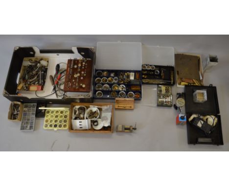 Quantity of modelling tools, motors, gears, etc.