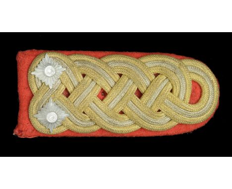 A German Second World War Army Major-General’s Shoulder Board. A single stitch-on board for an Army Major-General, red base, 