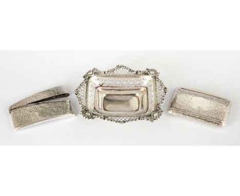 The dish William Gibson &amp; John Langman, London 1897, with pierced sides and border, 12.2cm wide; the rectangular snuff bo
