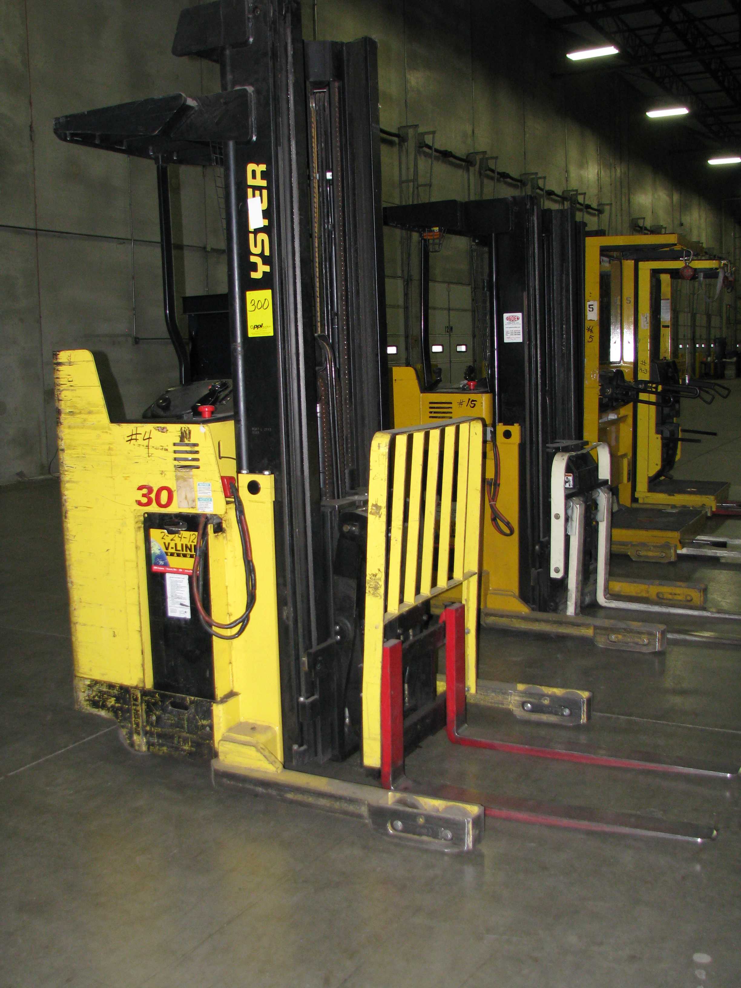 Hyster Standup Reach Electric Forklift Model N30XMR3, S/N C470N01689Y