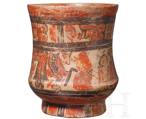 Mehrfarbig bemalte Vase der spätklassischen Maya-Kultur mit figürlichen Darstellungen, 6. - 7. Jhdt. n. Chr.  Breite Vase aus
