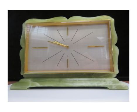 Art deco Onyx mantle clock made by Elsinor 8. 23 x 18 cm