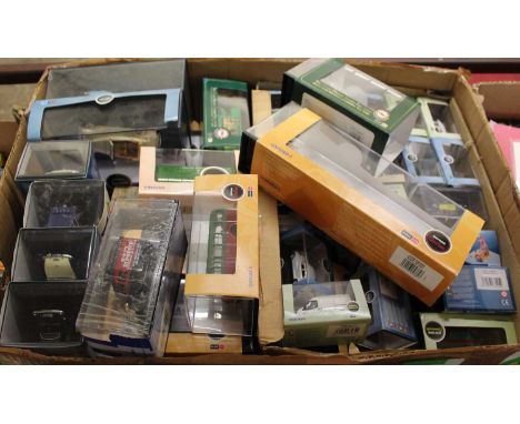 One box containing a large quantity of various mixed plastic cased Oxford diecasts, mixed scale examples, to include a Pat Co