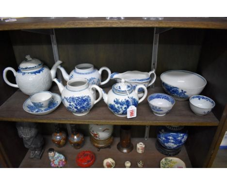 A collection of 18th century Worcester and Caughley teawares; together with a similar sauceboat. 