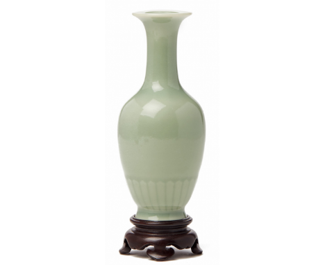 A SMALL CELADON BALUSTER VASE Kangxi six character mark to base With lappet border to lower body 12.5cm high / 137gr &gt;&gt;