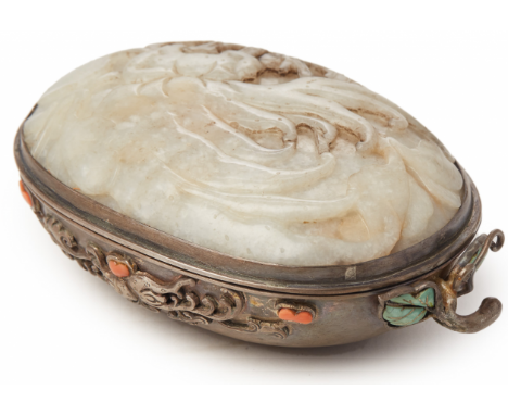 A JADE, CORAL AND TURQUOISE MOUNTED WHITE METAL BOX The cover set with a pale celadon jade carving depicting a finger citron 