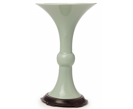 A CELADON GU FORM BEAKER VASE Yongzheng seal mark to base Approx 39cm high including wood stand 2.5kg Inventory: P35
Conditio