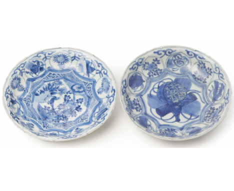 TWO 'KRAAK' BLUE AND WHITE PORCELAIN DISHES Ming Dynasty, Wanli Period, according to the inventory 20cm diameter with box (1.