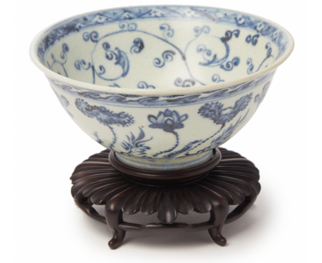 A BLUE AND WHITE PORCELAIN 'LOTUS BOUQUET' BOWL Ming Dynasty, according to the inventory The interior with central lotus bouq