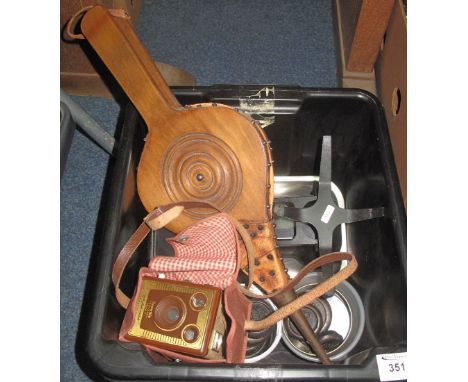 Box of assorted items to include: set of shop scales with weights; small vintage bellows and a vintage Brownie 6-20 camera, m