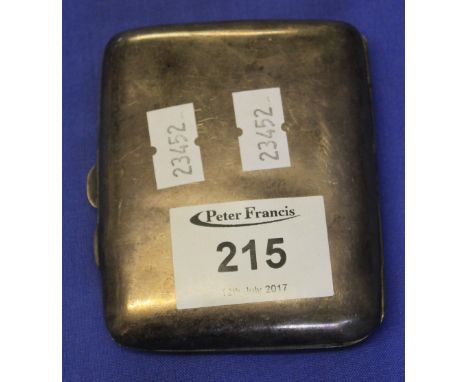 Small silver curved cigarette case, Chester hallmark.(B.P. 24% incl. VAT)