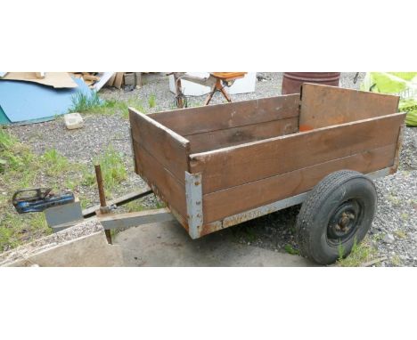 A single axle box trailer complete with light board. 137cm x 90cm