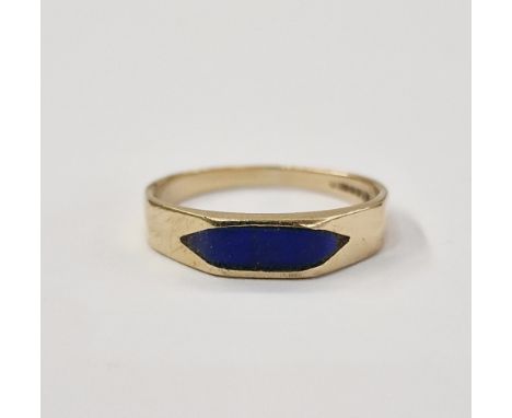 9ct gold and lapis ring size P1/2