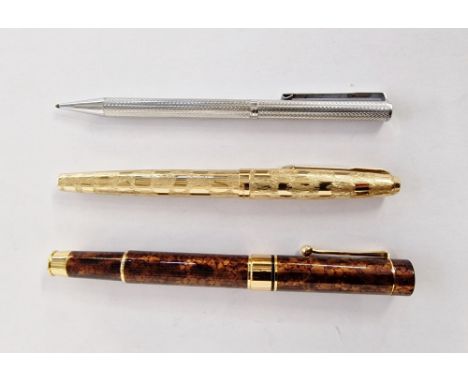 Two vintage fountain pens&nbsp;including a Parker 61 Cumulus in rolled gold case, stamped 'Parker Made in England', a Conway 