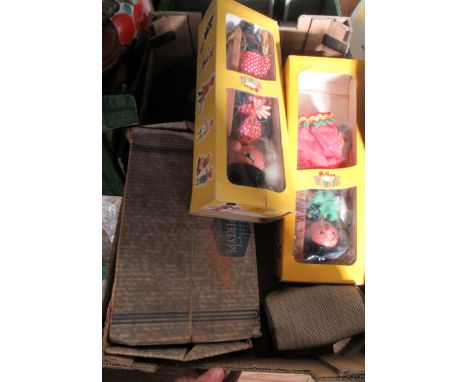 A box sundries to include Mettoy typewriter, Pelham puppets etc