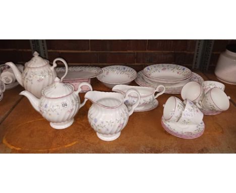 SHELF OF JOHNSON BROTHERS PART DINNER / TEA SET INCL; A BOXED OVAL PIE DISH 