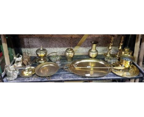 SHELF OF BRASS ITEMS INCL; TEA CADDY'S, ONE BY LIPTON, SMALL TRAYS, BELL, ORNAMENTS