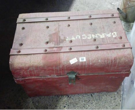 TIN TRUNK WITH GARDEN SHEARS, SHOE SHINING BOOT BRUSHES & A DISH