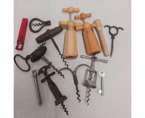 BAG OF VINTAGE CORK SCREWS